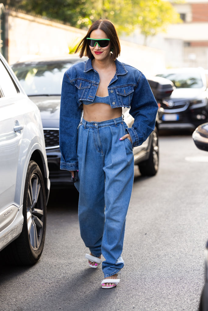 Street Style – Day 3 – Milan Fashion Week S/S 2023 street style Milan Fashion Week 2023 - jeans com jeans