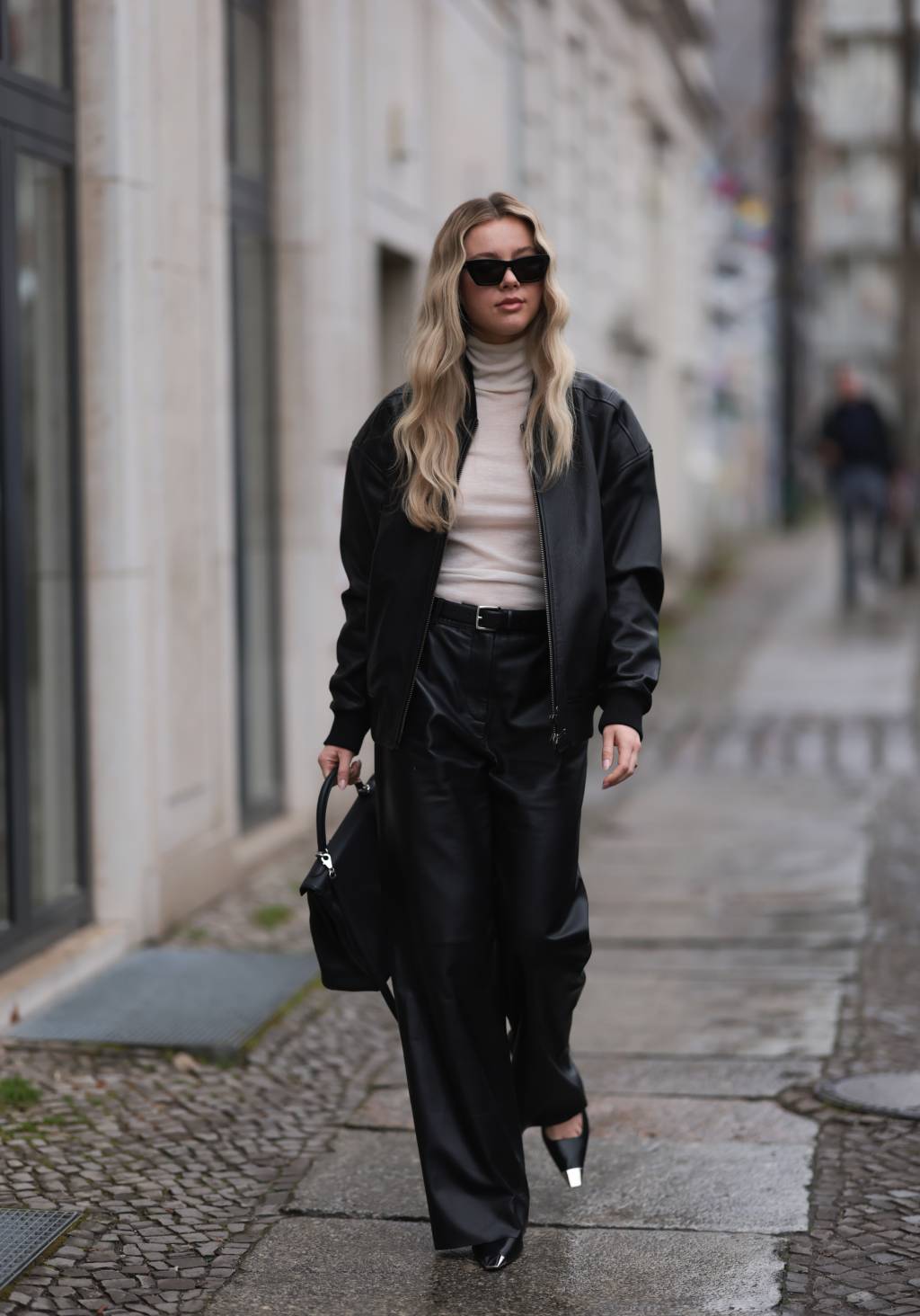 Street Style – Berlin – March, 2023 jaqueta bomber meia-estação