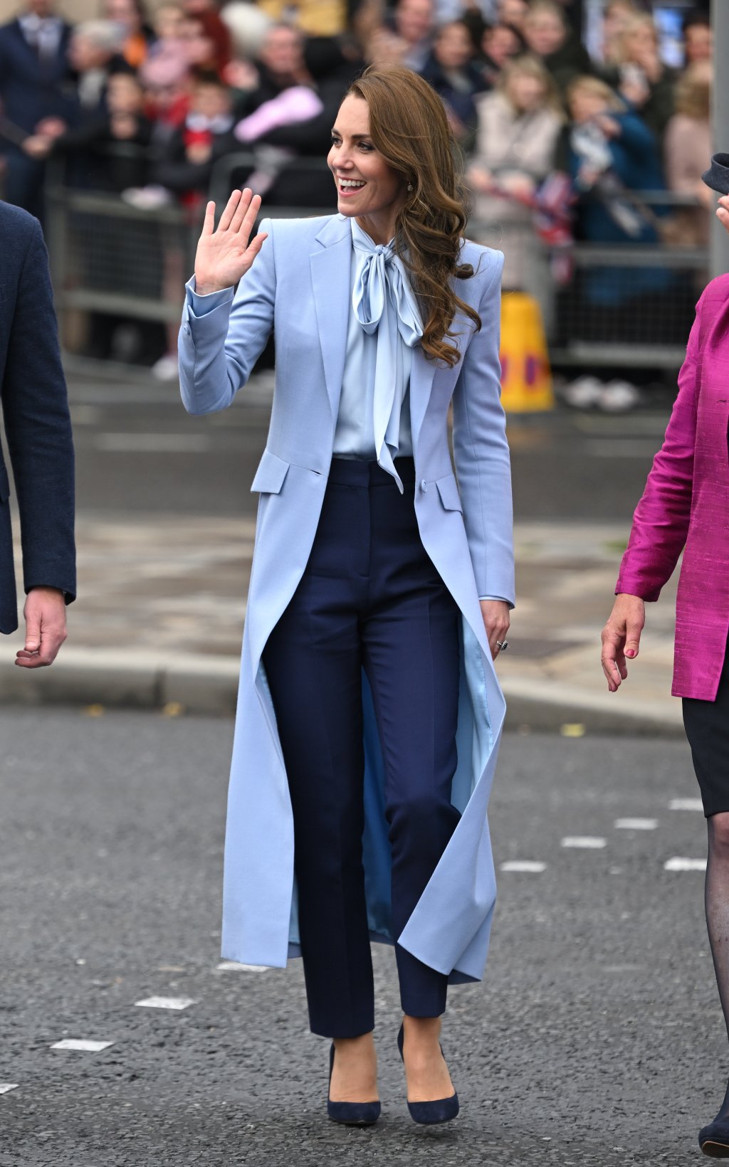 looks Kate Middleton para o trabalho - alfaiataria azul
