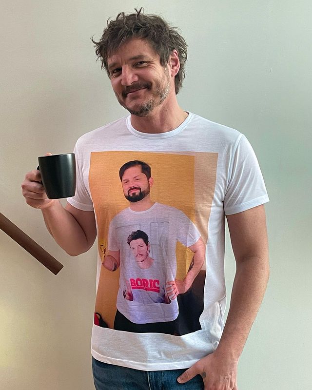 Pedro Pascal não tem medo de expressar politicamente.