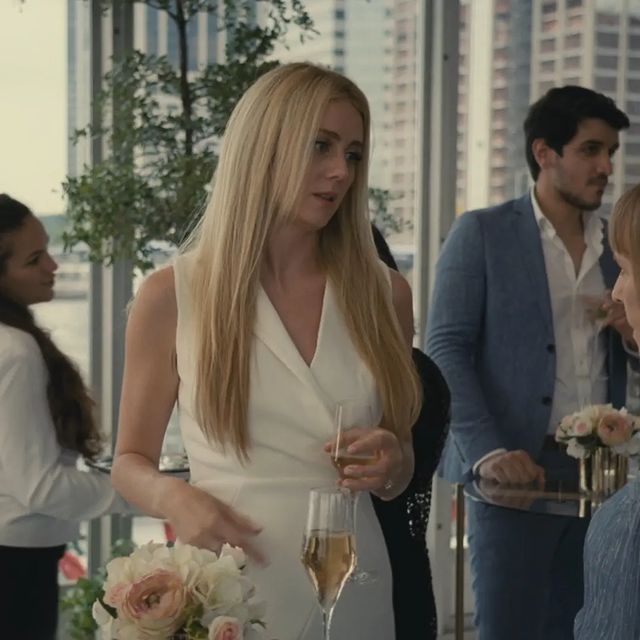 willa-succession-vestido-branco O estilo de Willa teve uma grande evolução ao longo da série.