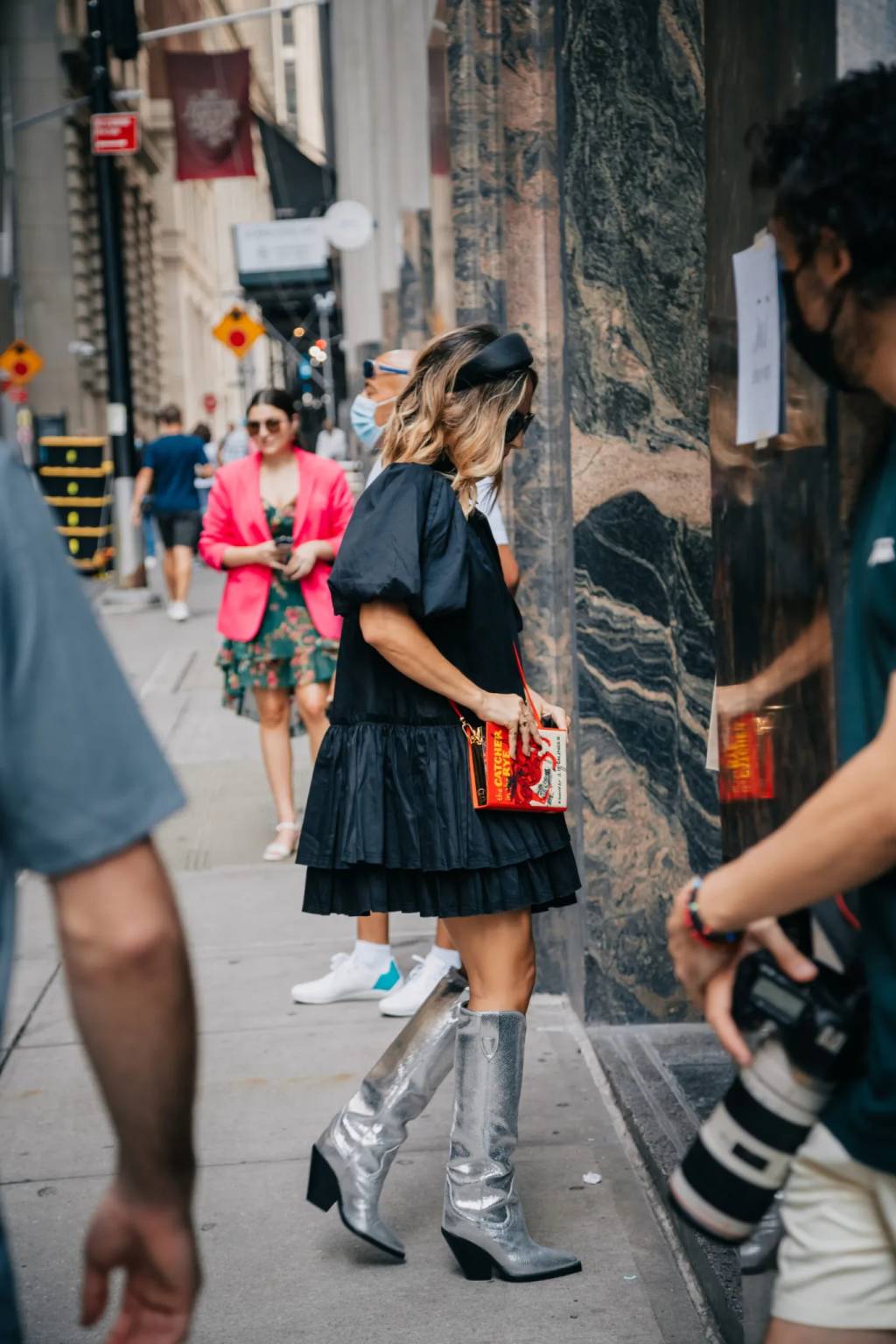 NYFW-49-@azulperiwinkle-scaled Bota metálica