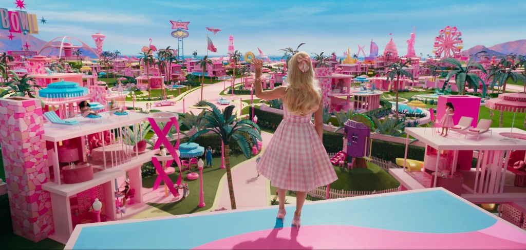 Margot Robbie interpreta Barbie no novo filme de Greta Gerwig.