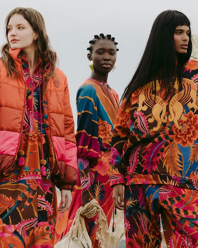 farm-inverno-roupas 4 marcas brasileiras sustentáveis de casacos e jaquetas: Farm Rio.