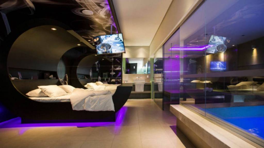 lush-motel-cinema-4d Suíte do Lush Motel.