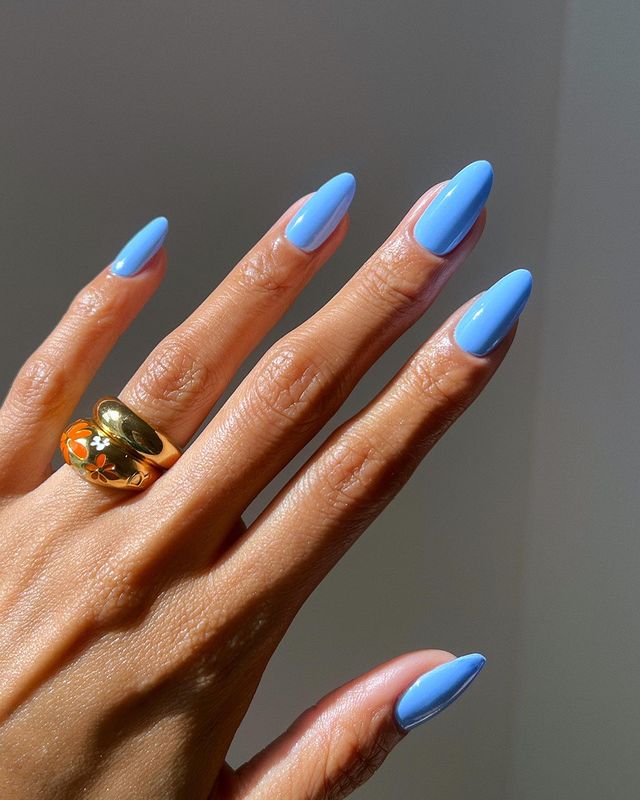 Blueberry milk nails: Conheça as unhas queridinhas do momento