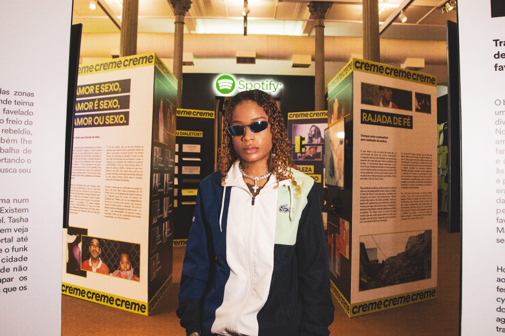 MC Dricka na exposição imersiva "Creme", uma iniciativa Spotify