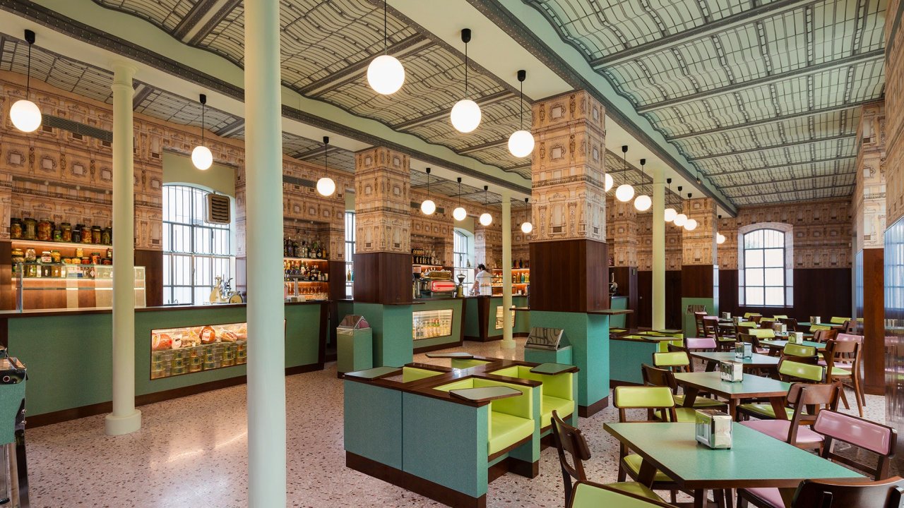 Bar Luce, por Wes Anderson, em Milão