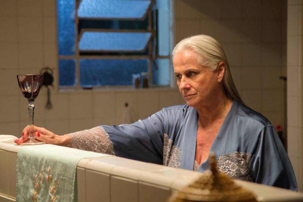 vera-holtz-tia-virginia-filme