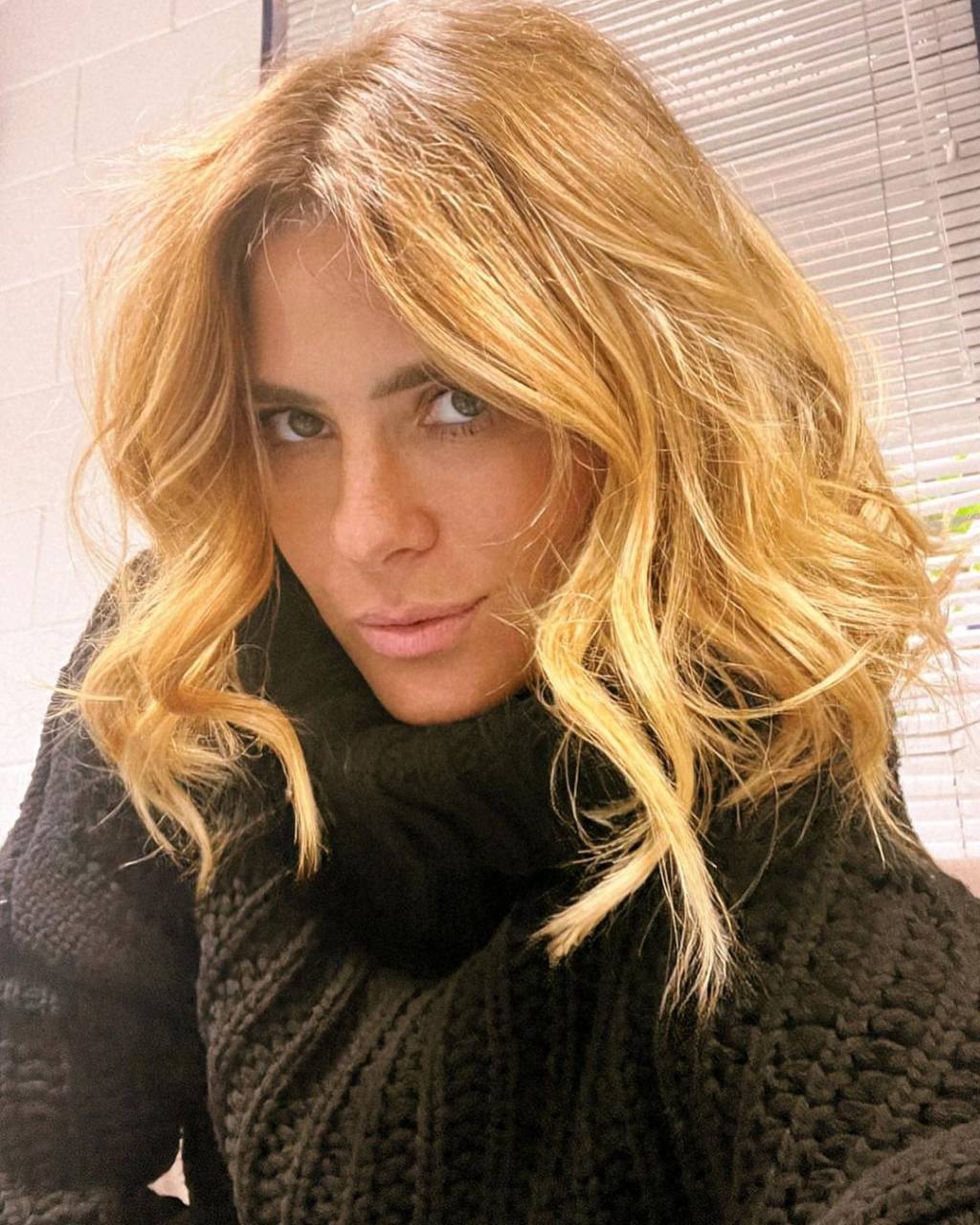 Carolina Dieckmann – Blunt Bob Carolina Dieckmann - Blunt Bob