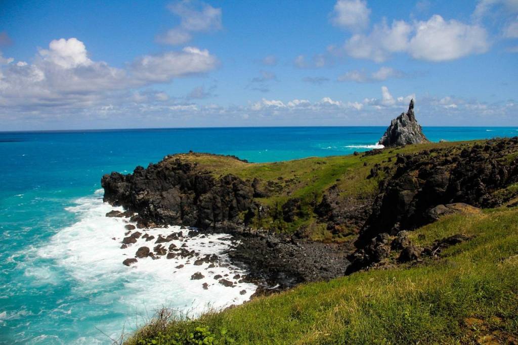 Trilha longa do Atalaia em Noronha.