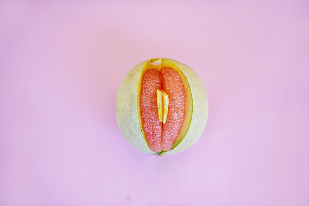 Fruta representando uma vagina