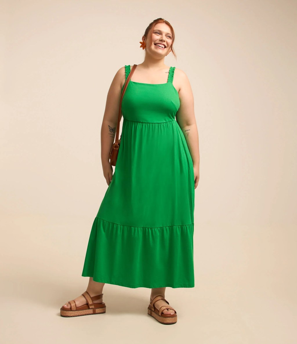 Vestido verde plus size longo