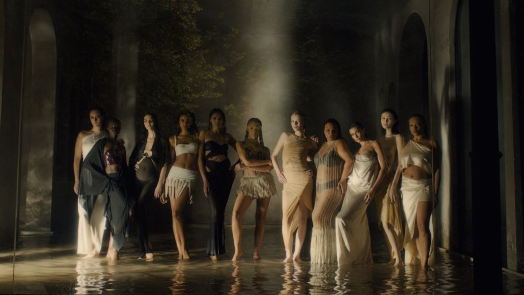 "Victoria's Secret The Tour" se reinventa como filme de arte
