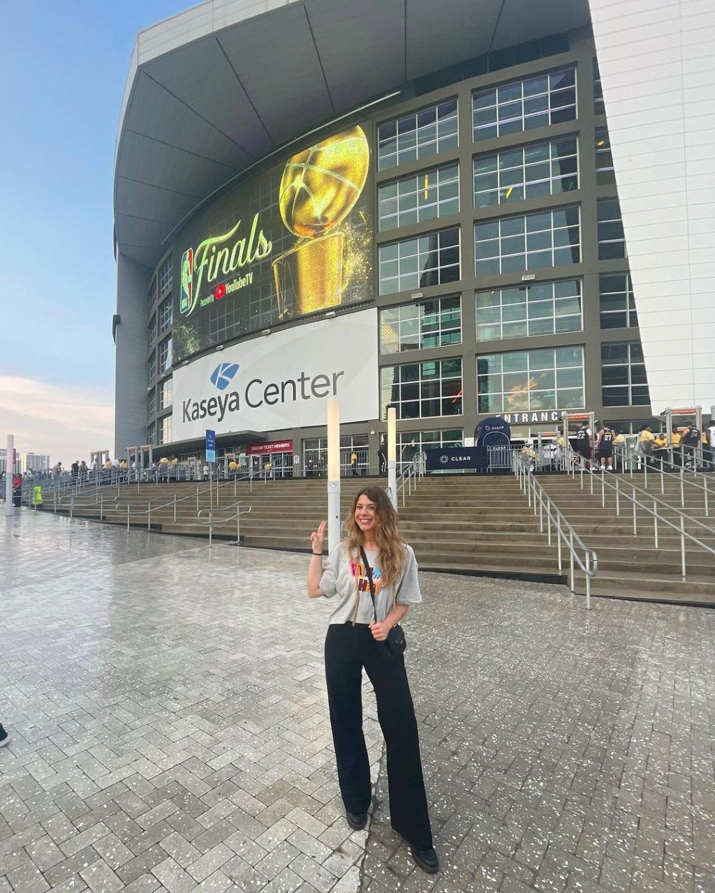 Jornalista esportiva e voz da NBA Brasil, Alana Ambrosio fala sobre a presença de mulheres no esporte