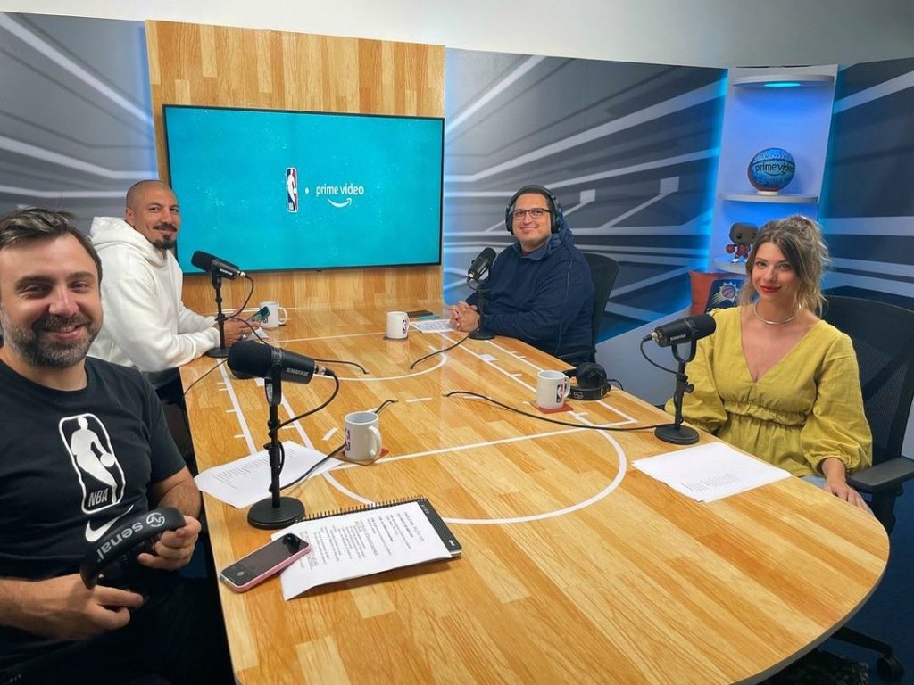 Jornalista esportiva e voz da NBA Brasil, Alana Ambrosio fala sobre a presença de mulheres no esporte