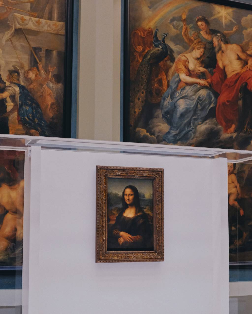 mona-lisa-louvre mona-lisa-louvre