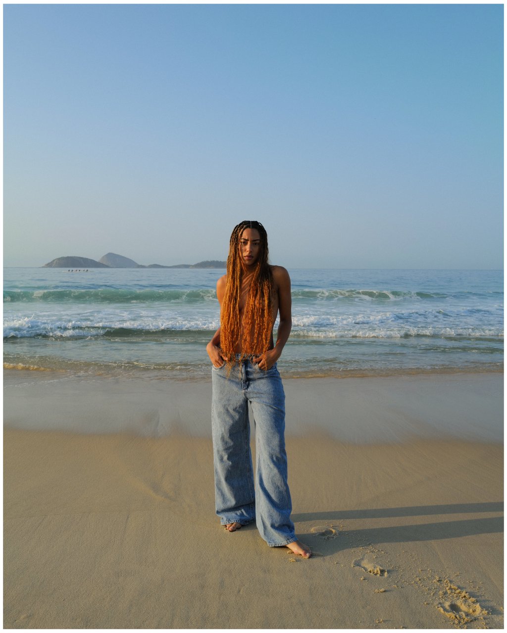 Yara Charry na praia