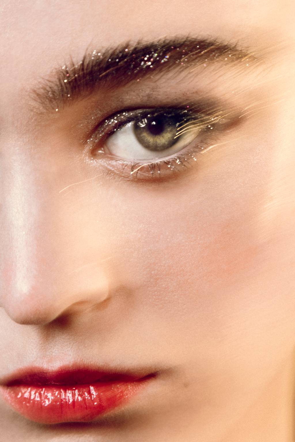 makes-com-glitter-verao Inspirações de make com brilho para o verão
