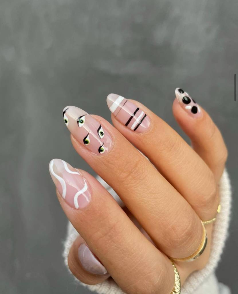 nail-art-mismatched-nails-5 Unhas monocromáticas podem dar um toque de elegância ao mismatched nails