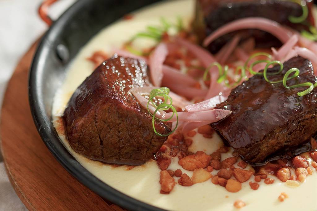 Receita de Pirão de Leite com Carne de Sol, de Rodrigo Oliveira do Mocotó