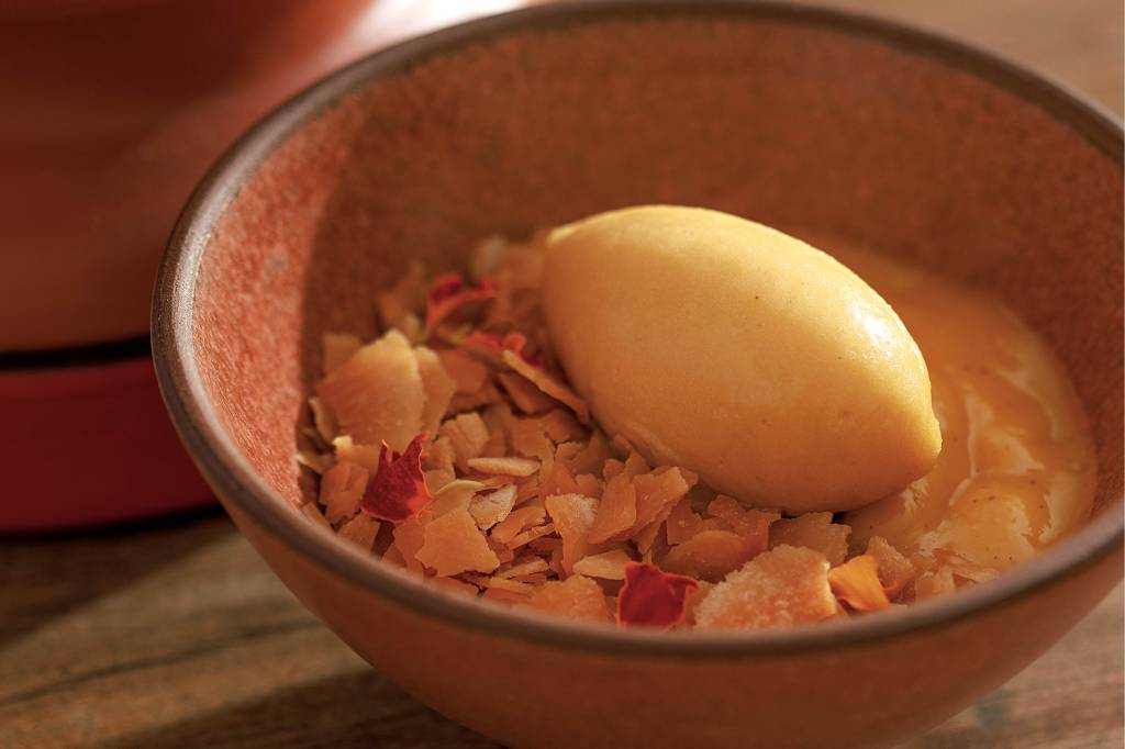 Receita de Cajá-Manga, sobremesa do chef Rodrigo Oliveira