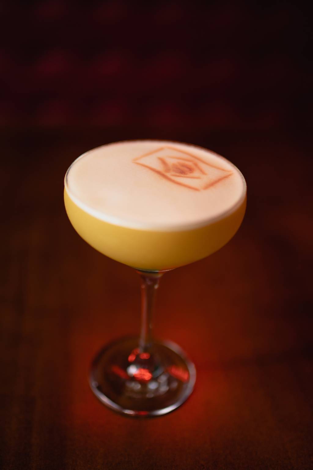 O drinque Brasil Sour, do restaurante Cantón O drinque Brasil Sour, do restaurante Cantón