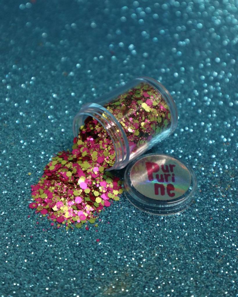 Purpurine-5-opções-de-glitters-sustentáveis-makes-Carnaval-2024 Potinho de glitter da Purpurine