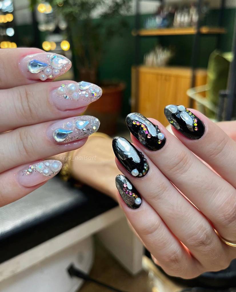 nail-art-com-brilho-carnaval-2 Unhas mermaidcore são uma ótima pedida para o Carnaval
