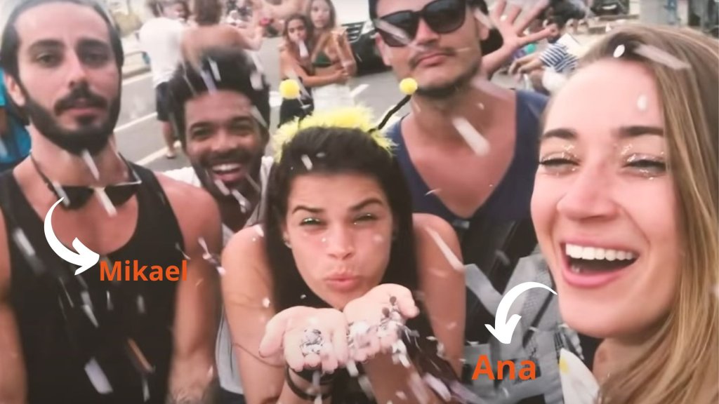 Ana Barreto, Mikael Santiago e amigos durante o reencontro no Carnaval de 2018