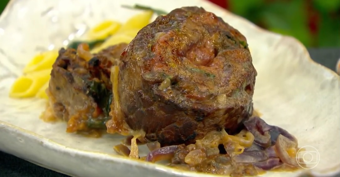 falso medalhão de coxão mole da ana maria braga