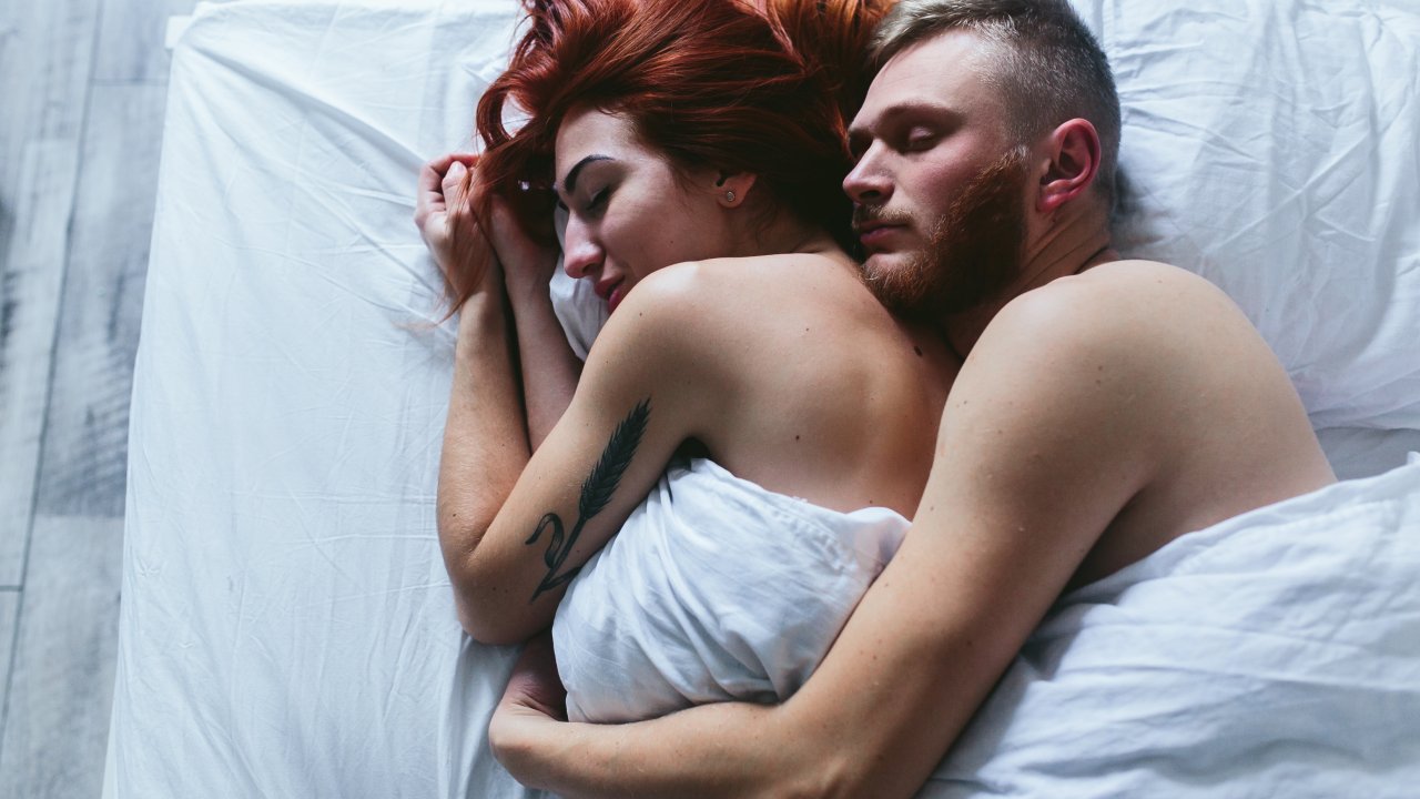 Sexonambulismo: entenda se é possível transar dormindo