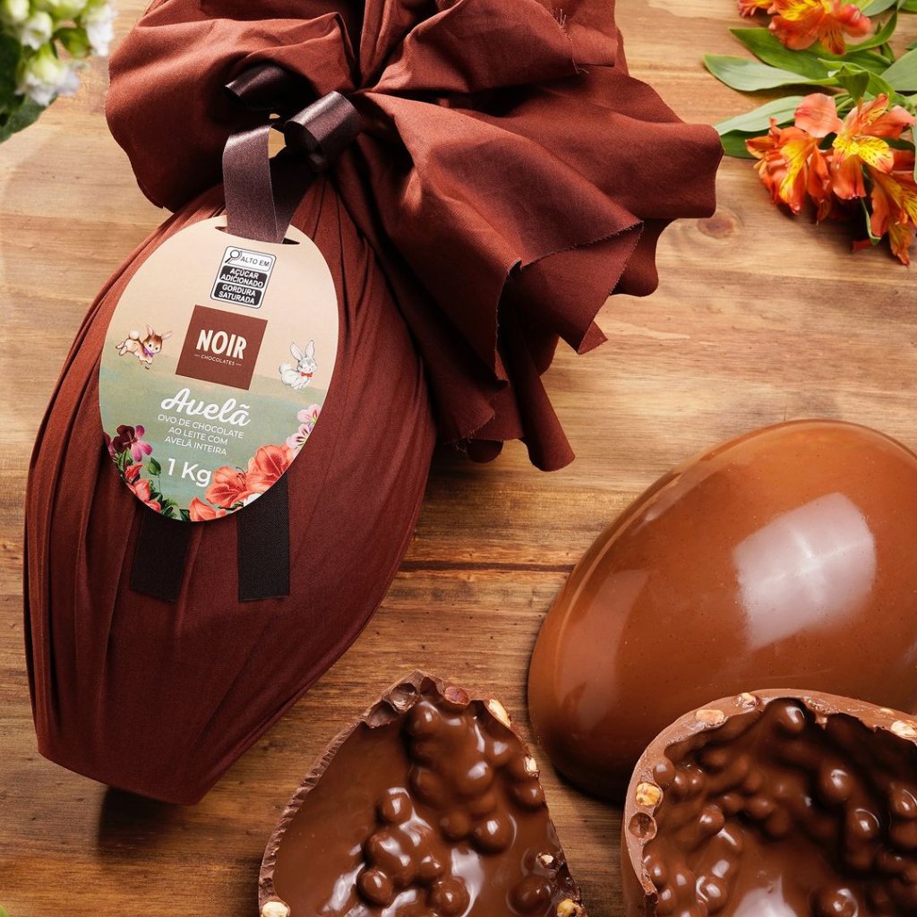 Noir Chocolates - Ovo de chocolate ao leite com avelã em pedaços (1kg - R$ 259,90)