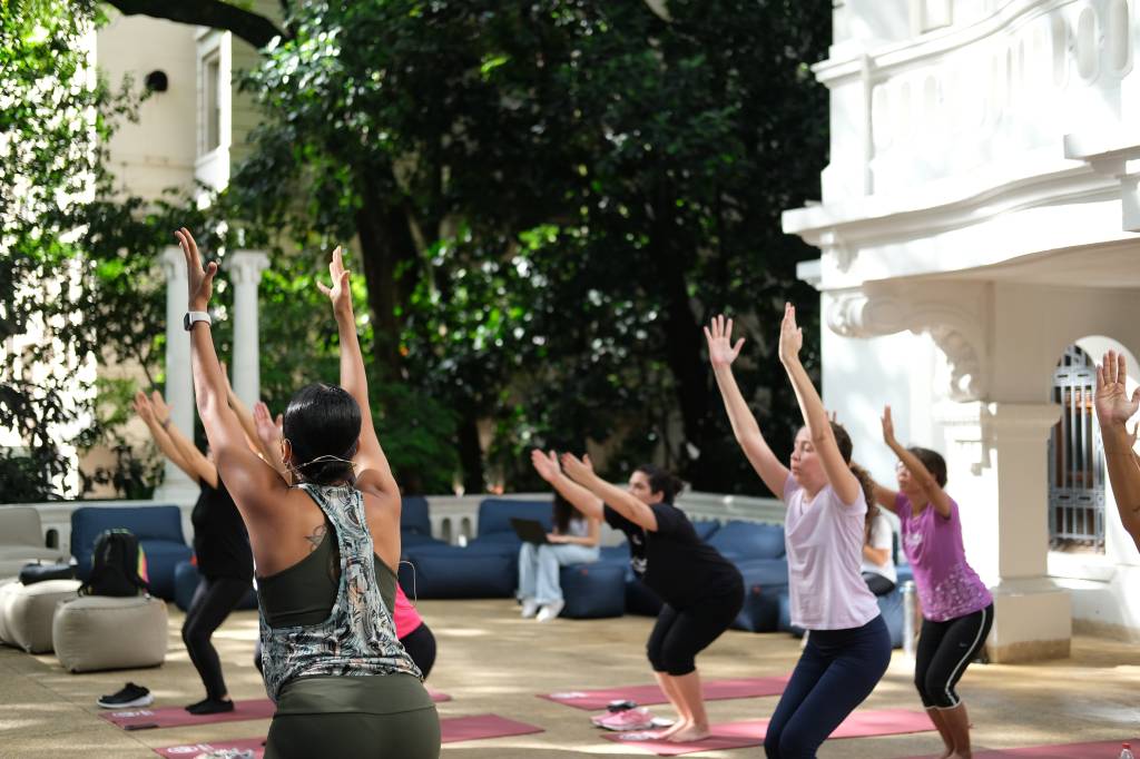 Casa-Clã-2024-aula-yoga-benefícios-da-prática-para-a-diminuição-da-ansiedade Aula de yoga Casa Clã 2024