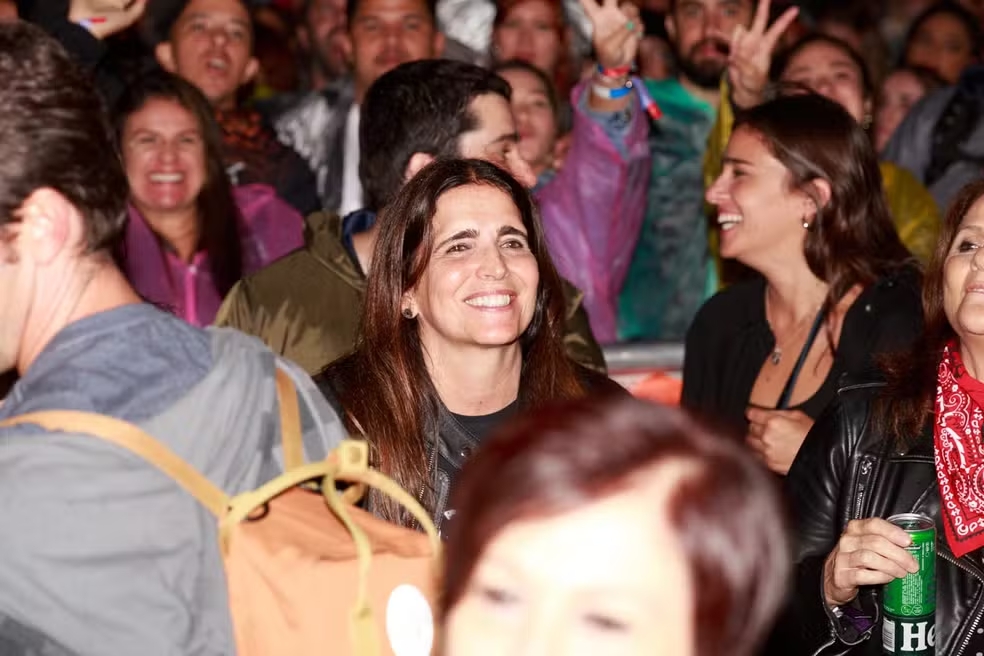 Malu Mader na plateia do show dos Titãs no Lollapalooza 2024.