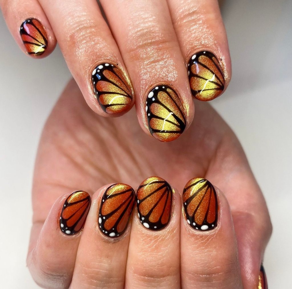 nail art de borboleta