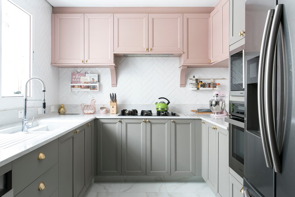 Cozinha rosa retrô - Kobbi Cimerman