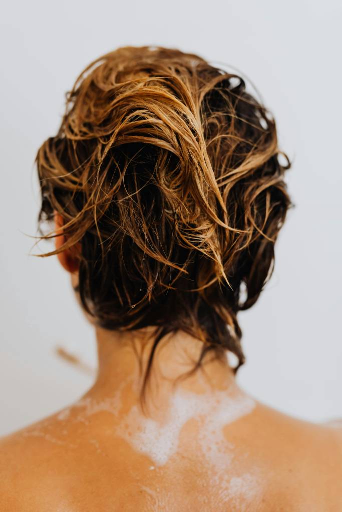 escova-efeito-salão-passo-a-passo-cabelo Como fazer escova de salão em casa - passo a passo