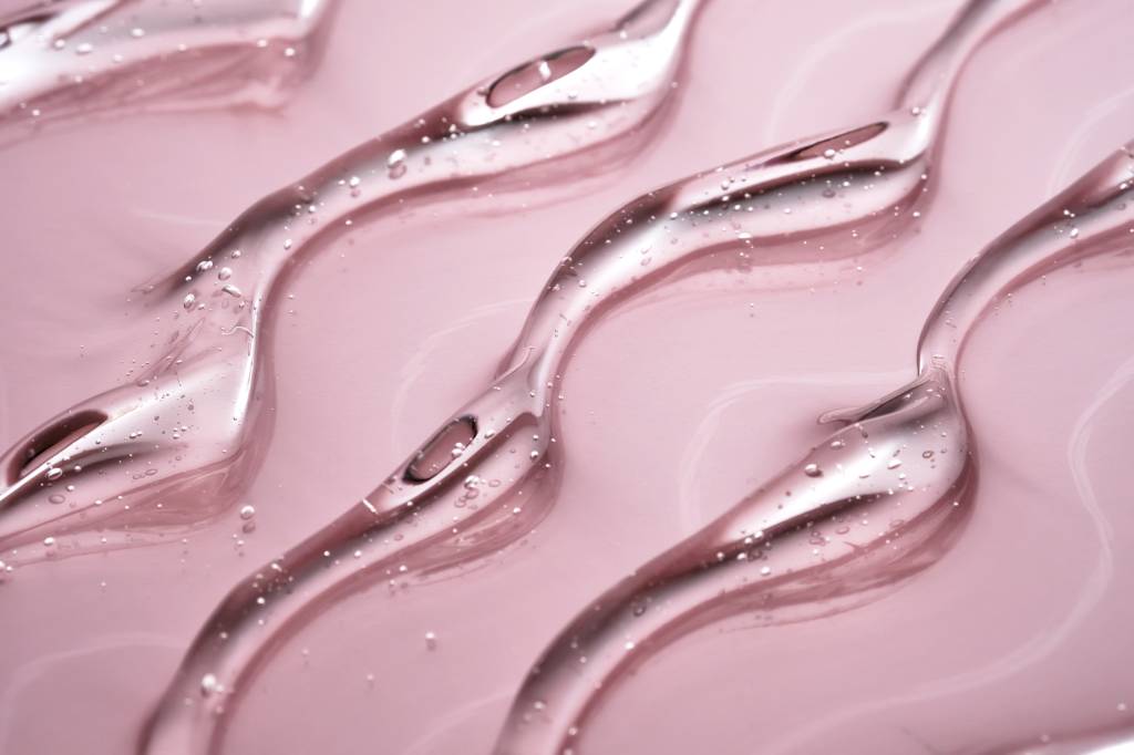 gel-gelatina-geleia-capilar-qual-a-diferenca.jpg Diferença entre gel, gelatina e geleia capilar - descubra qual produto é ideal para o seu tipo de cabelo