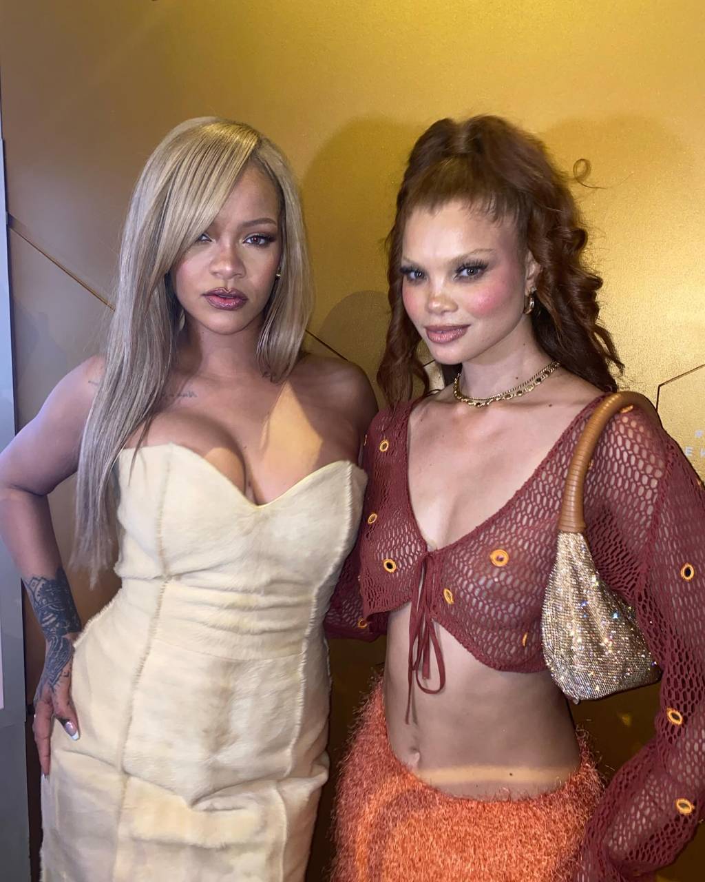 Carmen lee 2 Rihanna e Carmen Lee