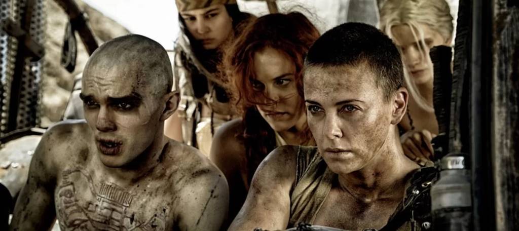 mad-max-estrada-da-furia-2015 “Furiosa”: tudo sobre a estreia e onde assistir os filmes da saga 'Mad Max'