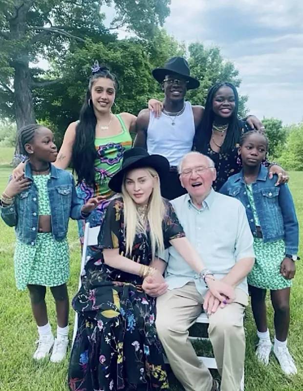 madonna-e-filhos Mães famosas de cada signo.