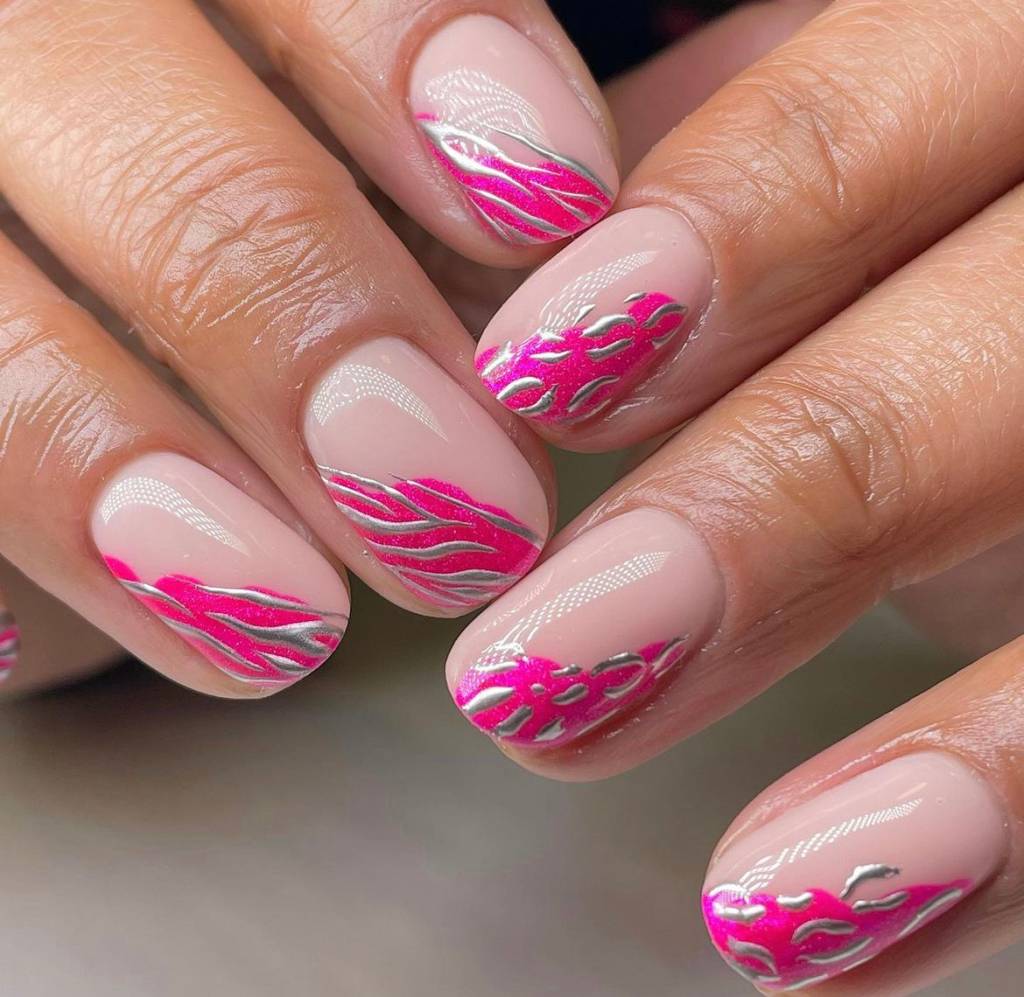 nail art zebra