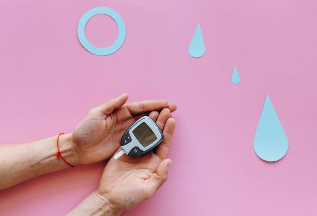 diabetes-mellitus (1) O aparelho que mede os índices de glicose no sangue