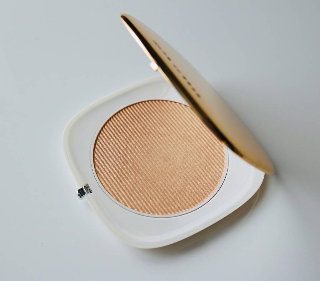 pó-compacto-como-usar Pó compacto, solto ou translúcido: qual a diferença entre os produtos?