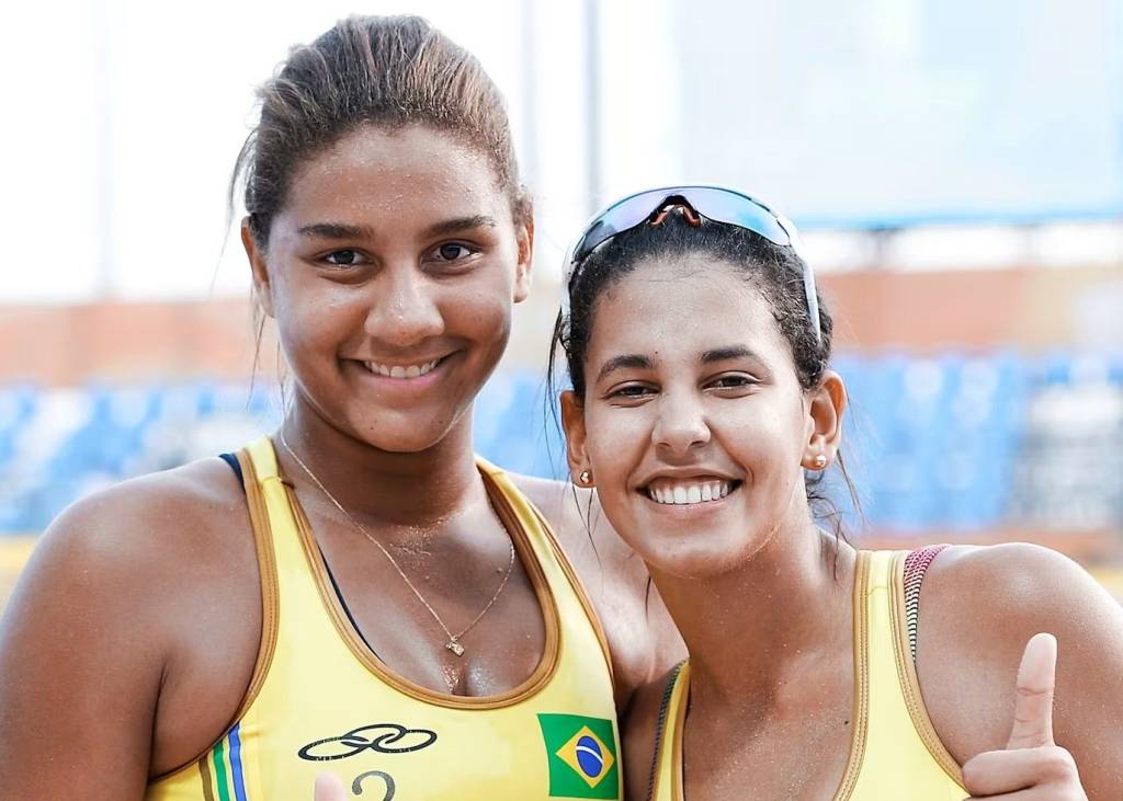 Paris 2024: Ana e Duda vencem e mantêm invencibilidade no vôlei de praia