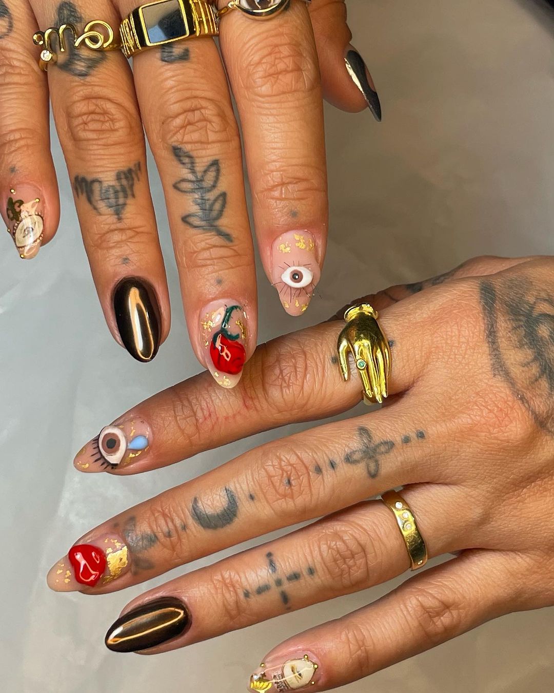 Nail art: 6 designers que transformam unhas em obras de arte