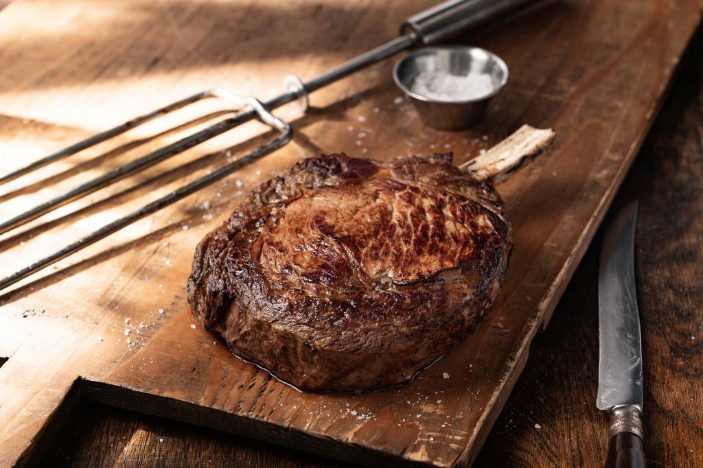 Shoulder, tomahawk: entenda os nomes de cada corte de carne