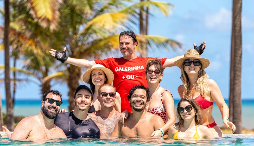 Elenco de ‘Sandy & Junior’ se reúne após 25 anos da série; veja antes e depois