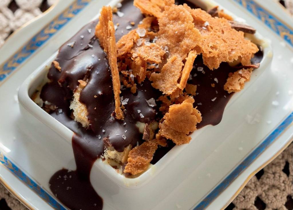 Receita de pavê de chocolate com sablé com sabor de infância
